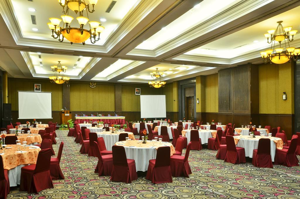 Semesta Heritage Hotel & Convention Σεμαράνγκ Εξωτερικό φωτογραφία