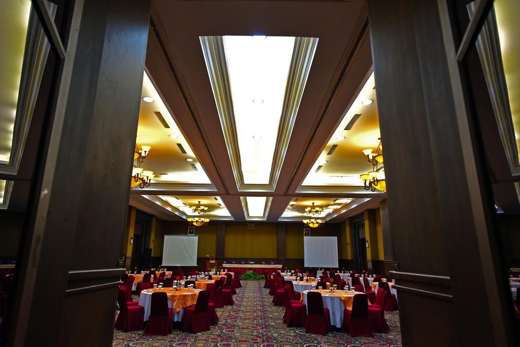 Semesta Heritage Hotel & Convention Σεμαράνγκ Εξωτερικό φωτογραφία