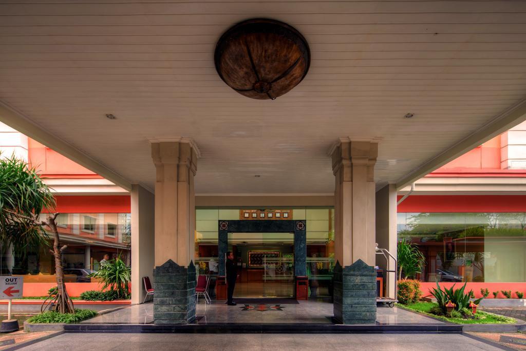 Semesta Heritage Hotel & Convention Σεμαράνγκ Εξωτερικό φωτογραφία