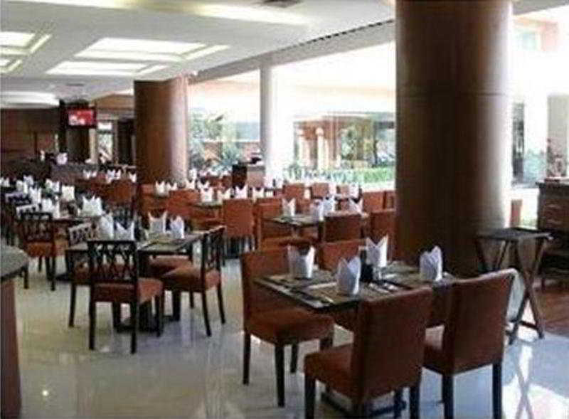 Semesta Heritage Hotel & Convention Σεμαράνγκ Εξωτερικό φωτογραφία