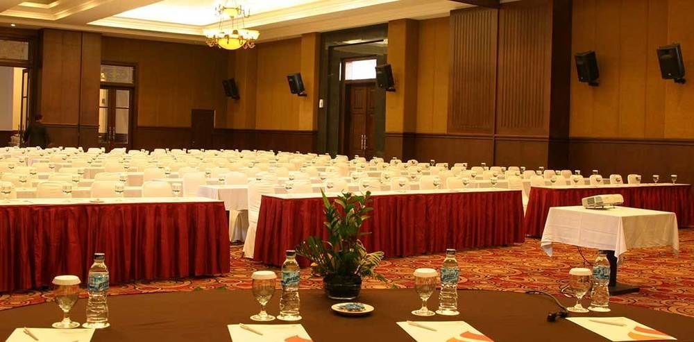 Semesta Heritage Hotel & Convention Σεμαράνγκ Εξωτερικό φωτογραφία